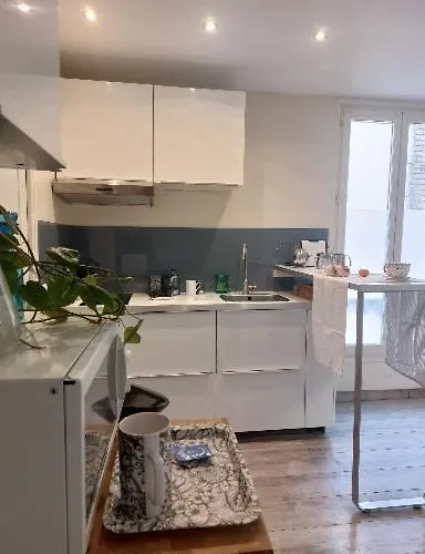 Puces De Vanves Apartman *