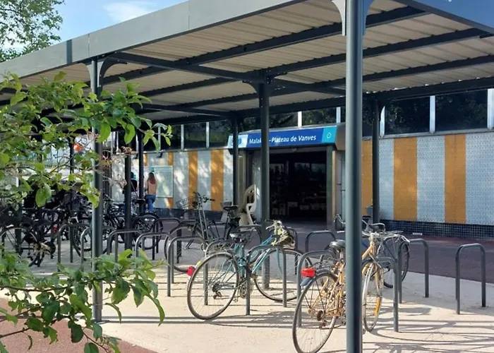 Apartman Puces De Vanves